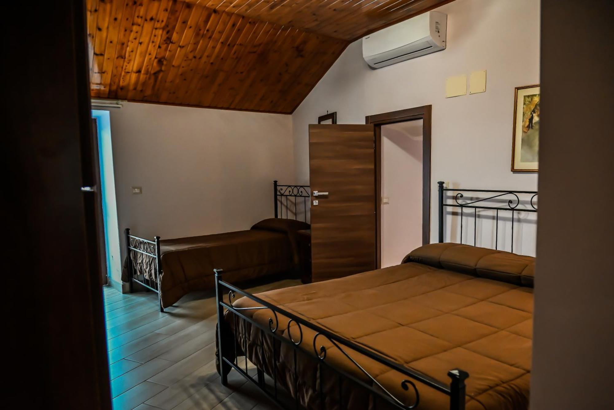 Villa Etna Dimora Dei Saponari Trecastagni Exterior foto
